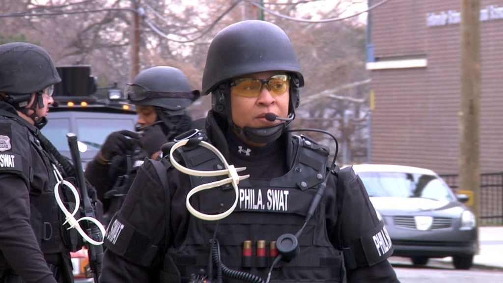 El Swat de Filadelfia intenta detener a un maltratador armado