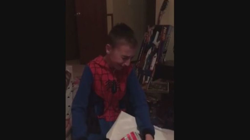Este niño protagoniza el regalo de Navidad más emotivo