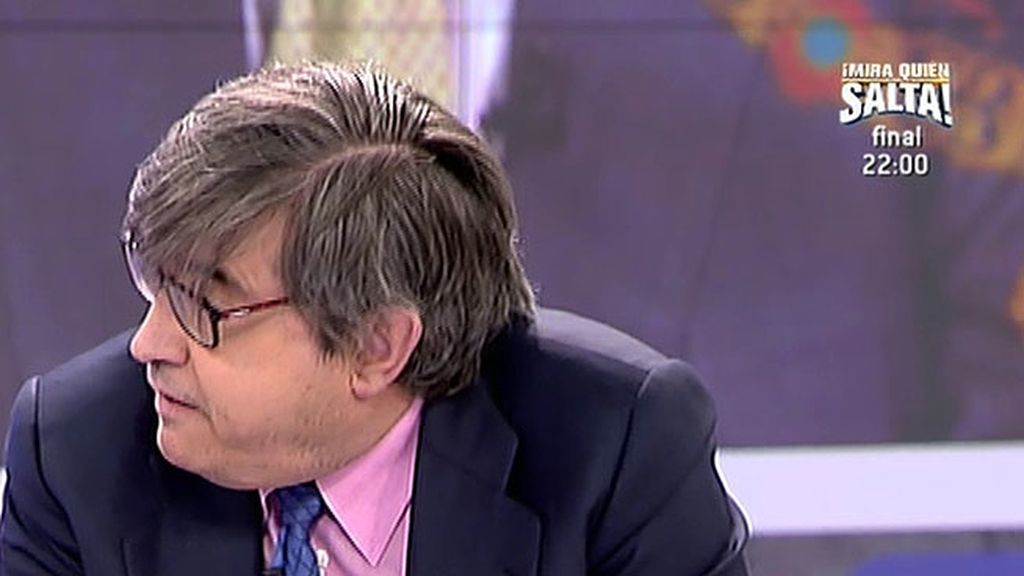 Ignacio Torre Muro, abogado: "La Constitución regula las bases fundamentales de la abdicación"