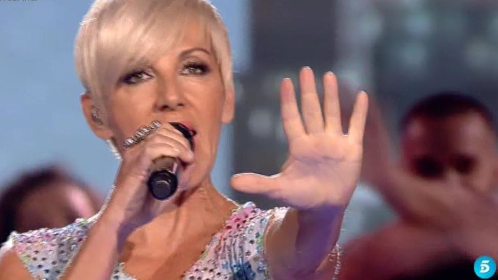 Los finalistas actúan junto a Ana Torroja