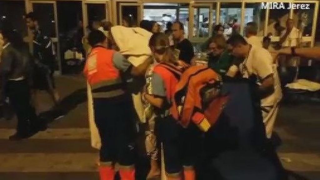 Evacuados 200 pacientes del hospital de Jerez por un incendio