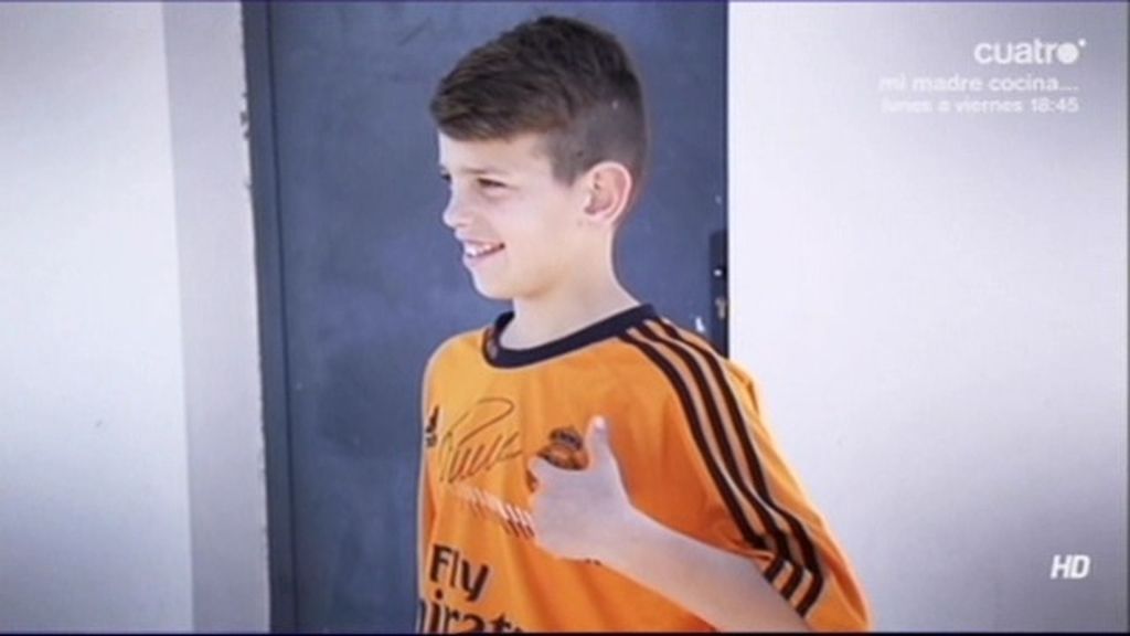 El pequeño Manolín ya tiene su camiseta firmada por Cristiano Ronaldo