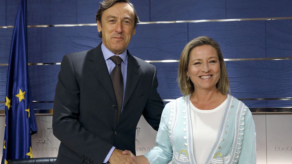 Coalición Canaria y PP sellan su acuerdo a unas horas de la investidura