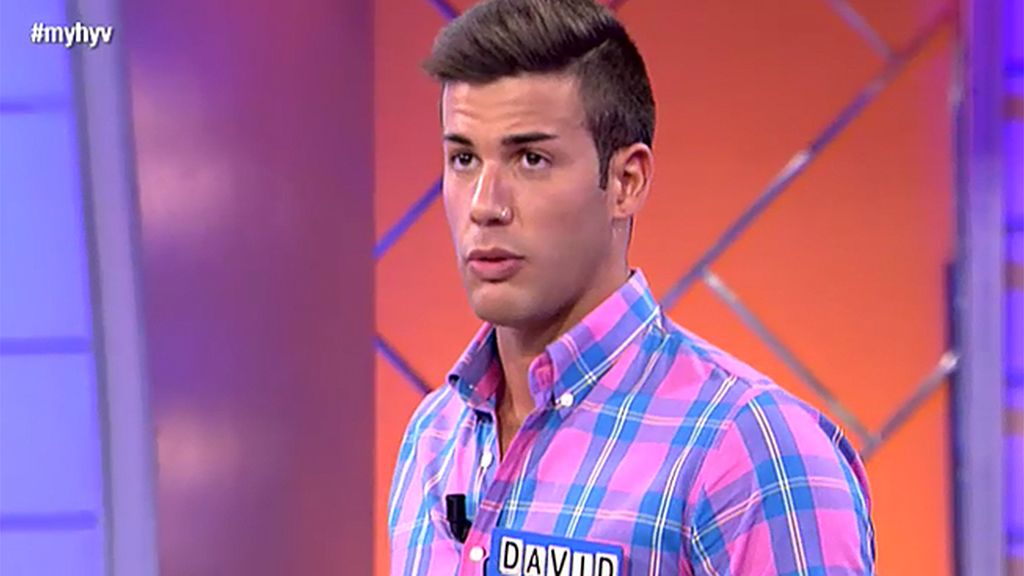 David no tiene cuerpo para disfraces