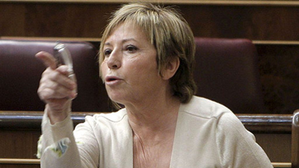 Celia Villalobos vota a favor de retirar la reforma del aborto