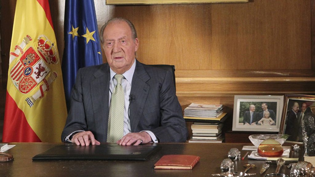 Juan Carlos I: "He decidido abdicar para dar paso a una nueva generación"