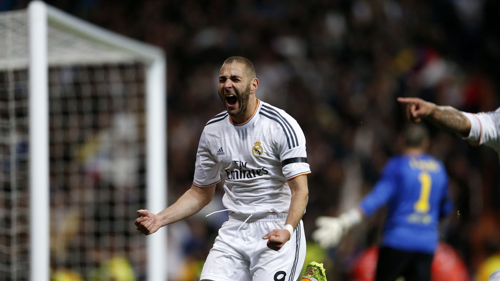 Benzema completó en 'El Clásico' uno de sus mejores partidos con el Real Madrid