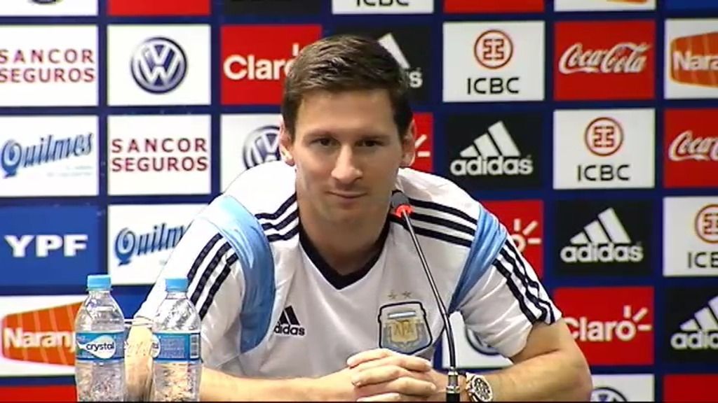 Leo Messi: "Me encantaría que Higuaín pudiese llegar al Barcelona"