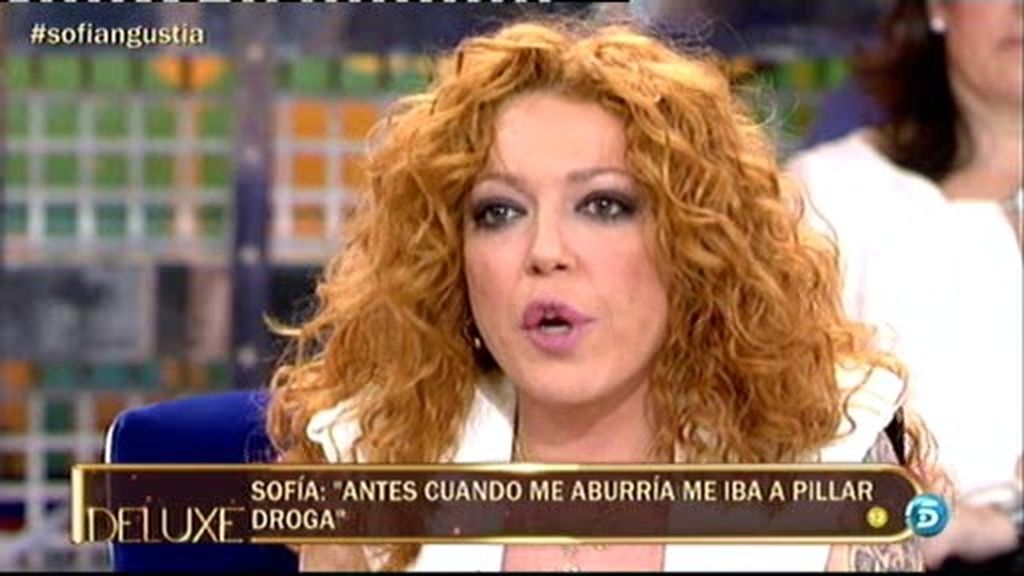 Sofía Cristo: "El alcohol es droga y es la puerta de entrada a otras drogas"
