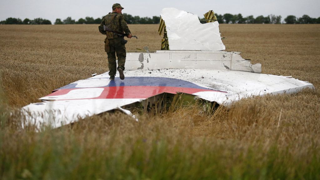 Un avión con 295 pasajeros se estrella en el este de Ucrania sin dejar supervivientes