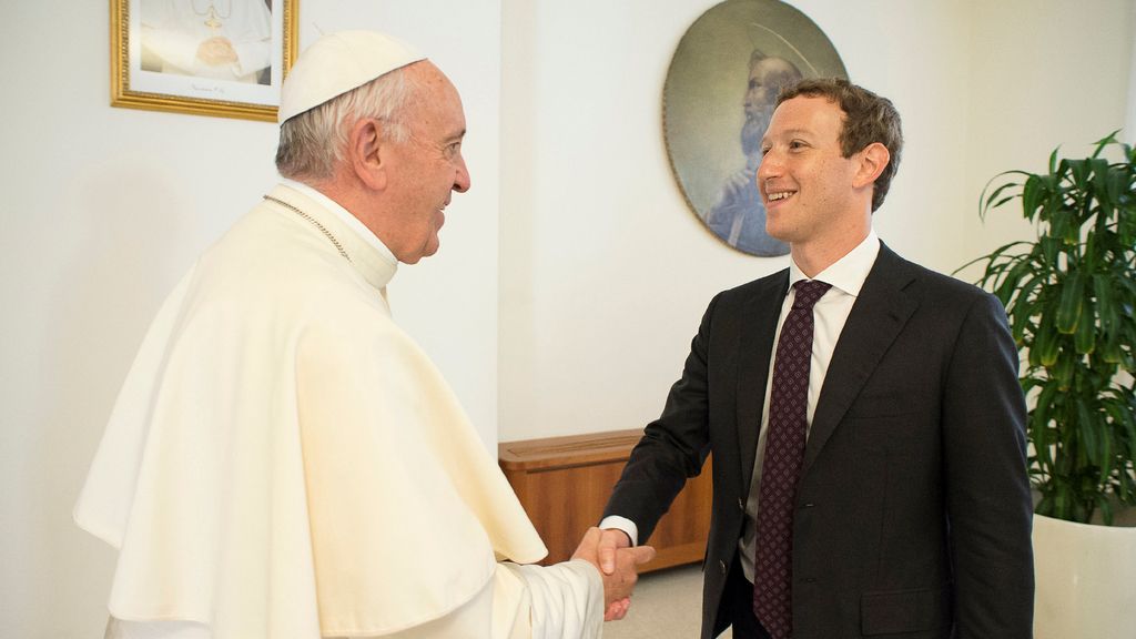El Papa Francisco se reúne con el fundador de Facebook, Mark Zuckerberg