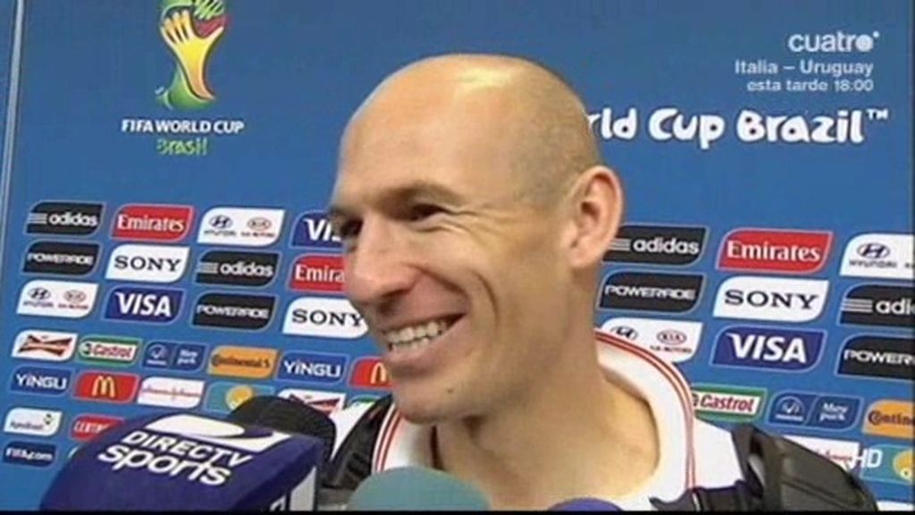 La cara y la cruz del Holanda-Chile: Robben brilló y a Alexis no le salió nada