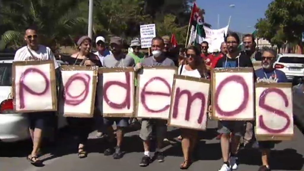 Varios colectivos protestan contra el cierre de camas de hospital en Algeciras