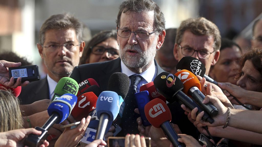 Rajoy acude a O Porriño y da el pésame a las familias del accidente de tren