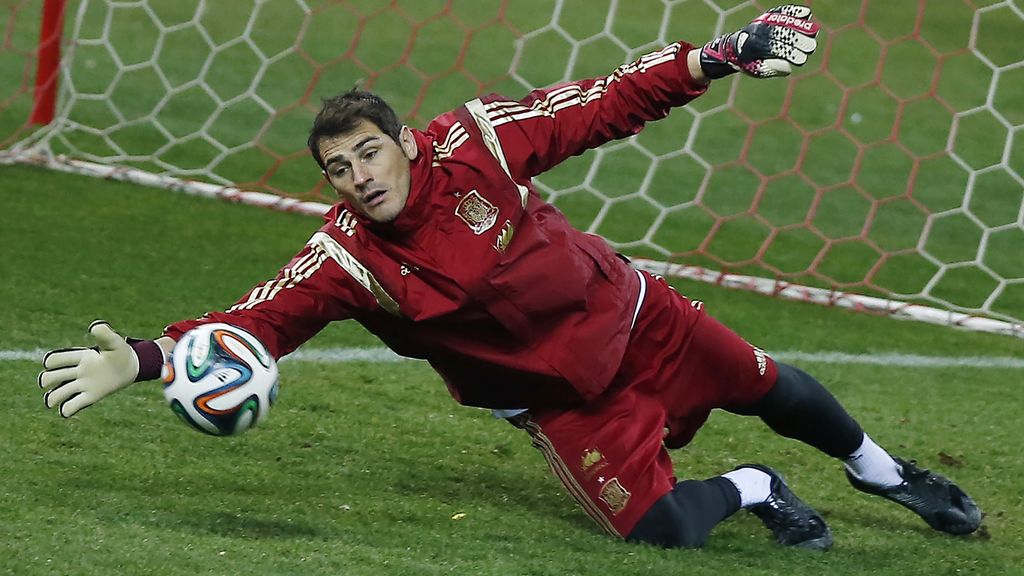 Casillas quiere seguir hasta la Eurocopa de Francia 2016: las razones de su decisión