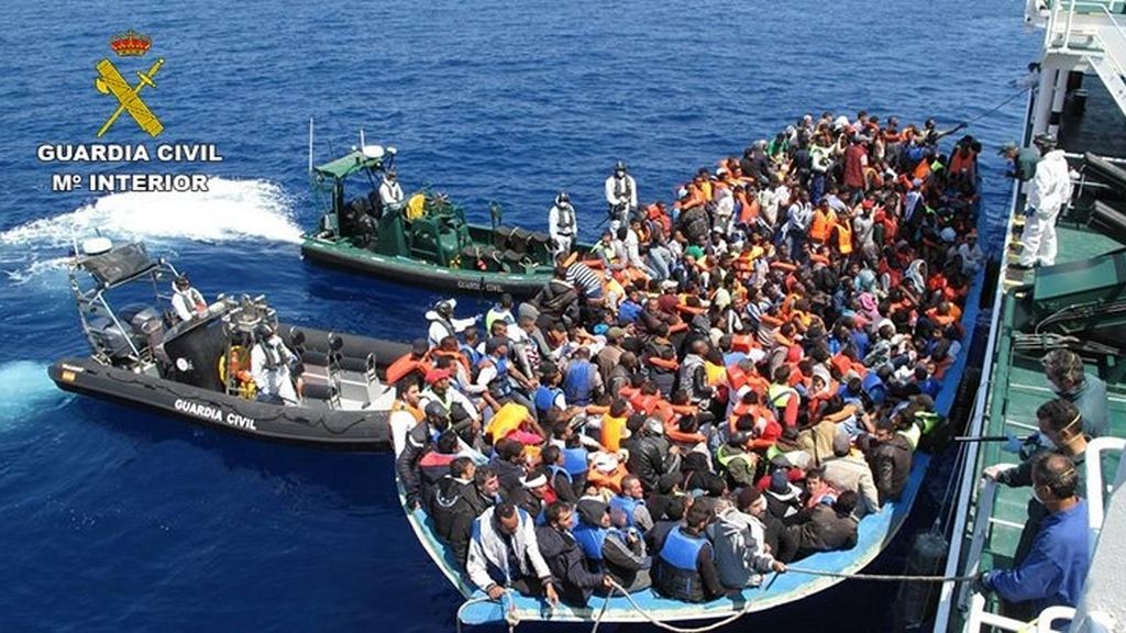 El 'Río Segura' regresa tras salvar a 2300 personas en el Mediterráneo