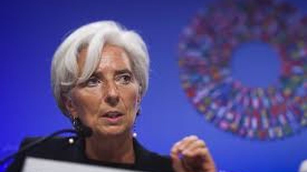 Christine Lagarde, directora del FMI, no va a dimitir pese a estar imputada en un caso de corrupción