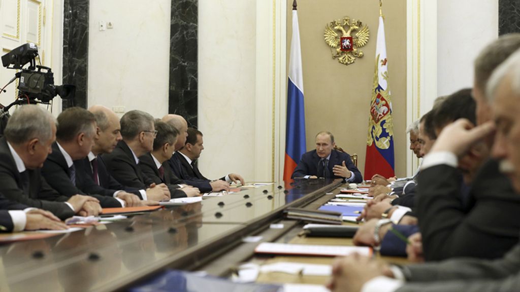 Putin afirma que hará todo lo posible para contribuir en la investigación del MH17