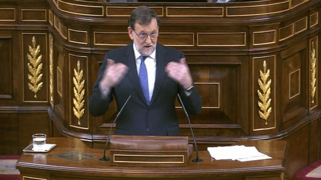 Rajoy, a Iglesias: "Un poco de moderación. Aprenda de mí, que en eso soy muy bueno"