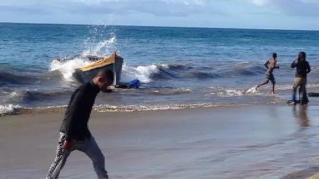 Se activa el protocolo de ébola con la llegada de una patera a Canarias