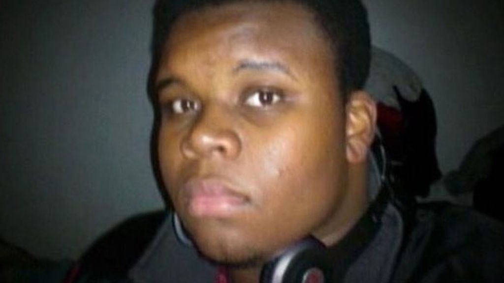 La Policía de Ferguson identifica al agente que mató al adolescente negro