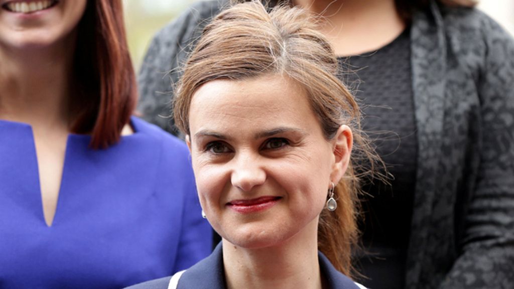 Una diputada laborista británica, en estado crítico tras ser atacada en la calle