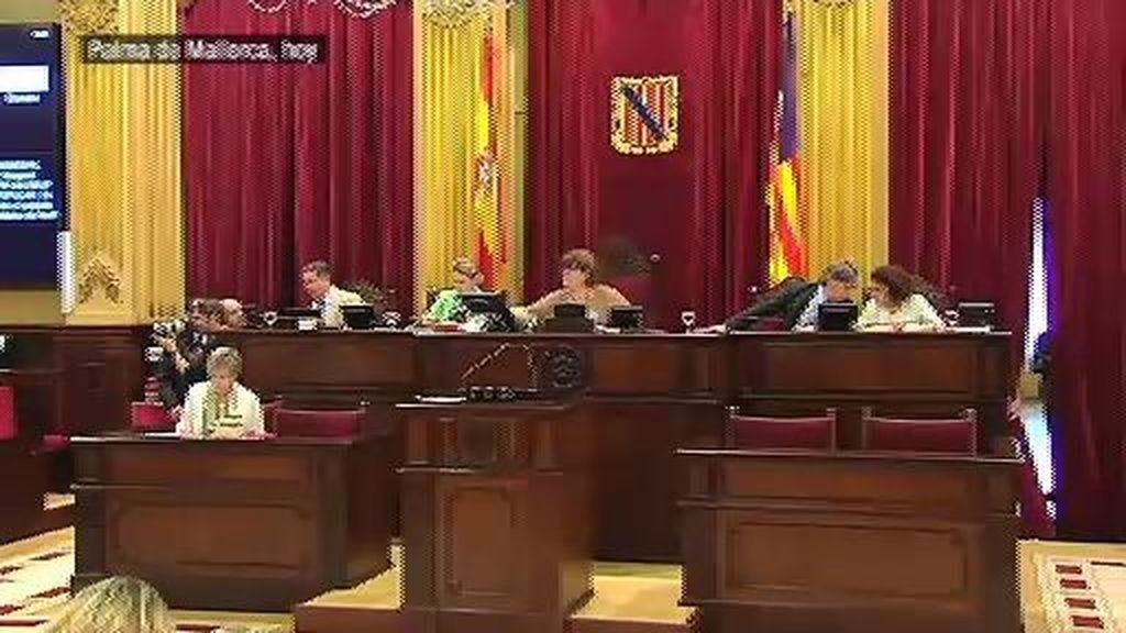 El Parlament Balear no quiere cambiar la hora