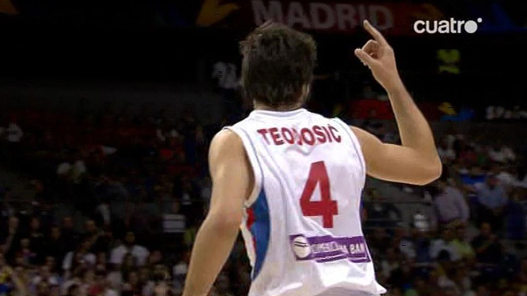 Hola soy Teodosic y traigo 23 puntos, 4 asistencias y un 10/10 en tiros libres Hola soy Teodosic y traigo 23 puntos, 4 asistencias y un 10/10 en tiros libres