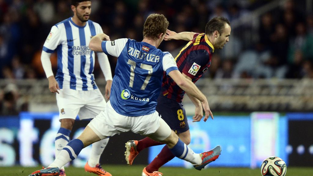 El Barça recupera el 'Tiki Taka' con todos los bajitos en el campo