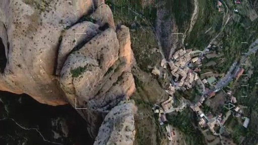 Un vuelo por Los Mallos de Riglos en dron... ¡Así han recogido los datos para la maqueta!