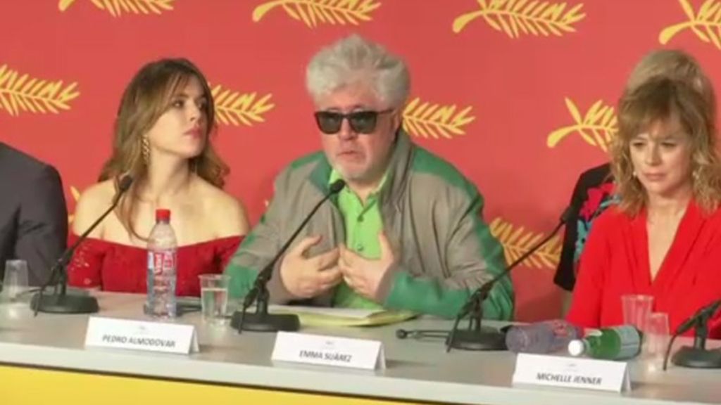 Almodóvar: "Si los papeles de Panamá fueran un film, mi hermano y yo seríamos figurantes"