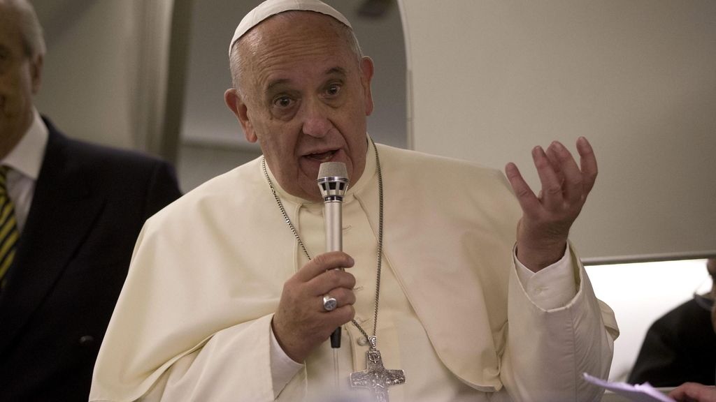 El Papa apuesta por el celibato aunque deja la puerta abierta a cambios