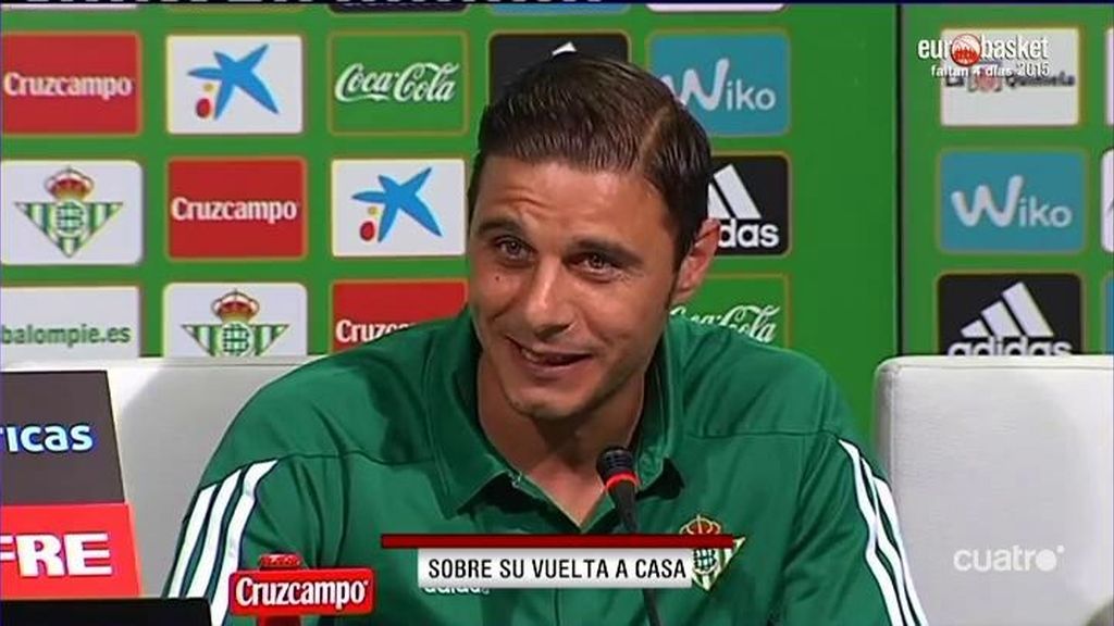 A Joaquín no se le borra la sonrisa como jugador del Betis: "Disfrutaré cada minuto"