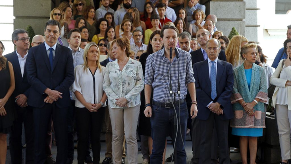 Iglesias muestra su "solidaridad " con Francia y pide unidad frente al terrorismo