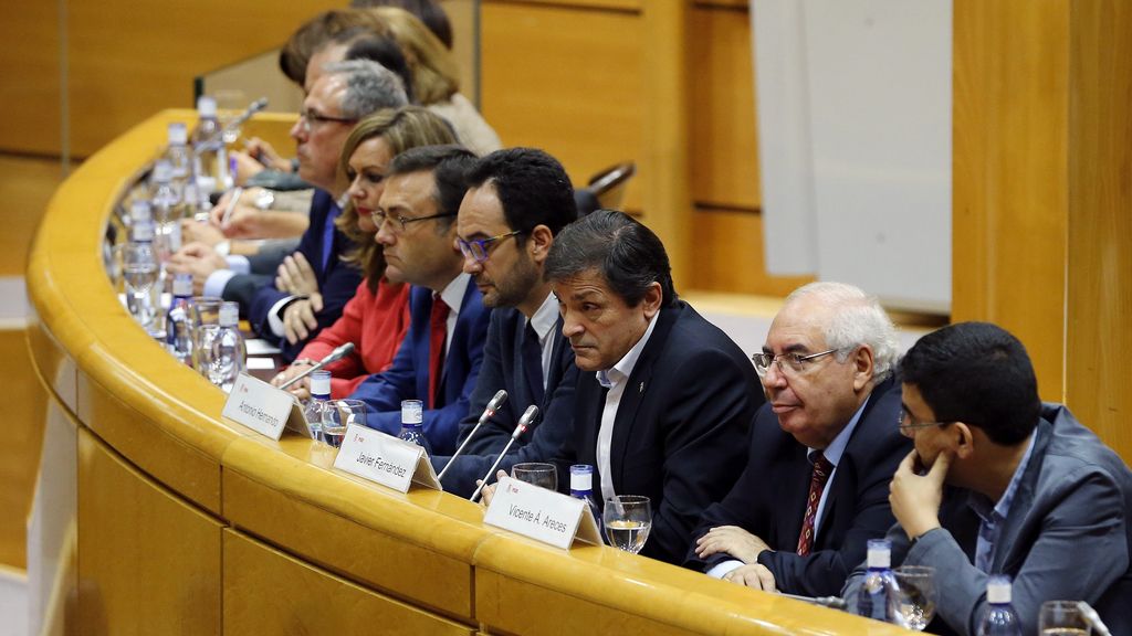 La abstención o no a Rajoy, la decisión que enfrenta a los socialistas
