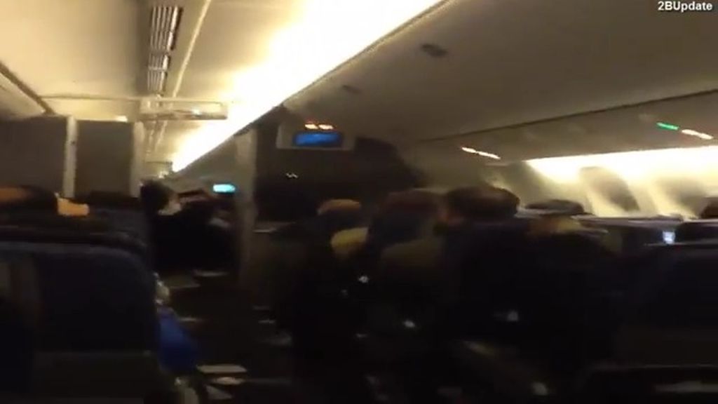 Un avión aterriza de emergencia en Tokyo por las intensas turbulencias