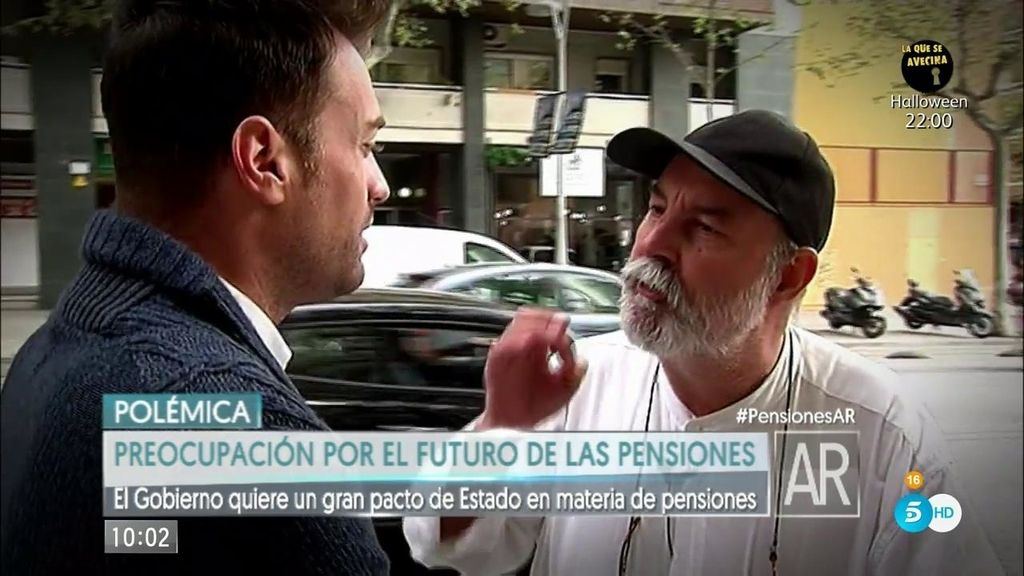 Un pensionista: “Que se recorten ellos los sueldos, sino esto se va al carajo”