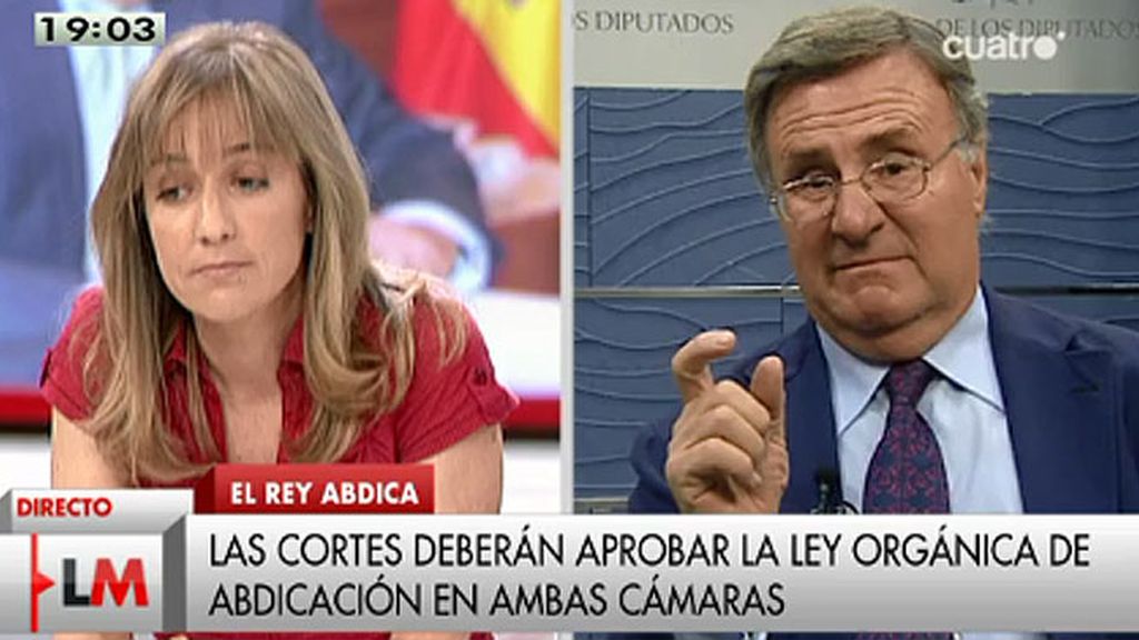 García Tizón, a Tania Sánchez (IU): "¿Por qué quiere proponer una reforma para cambiar la forma de gobierno?"