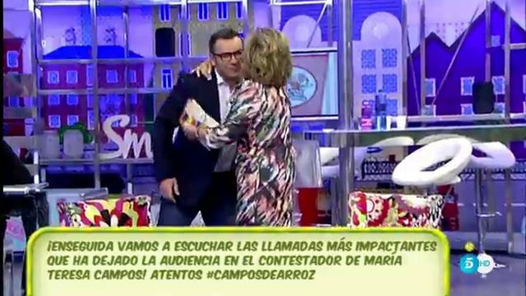 María Teresa Campos reparte amor y besos en 'Sálvame'