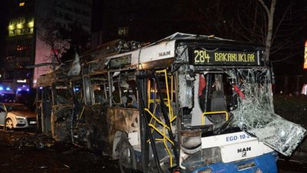 Decenas de muertos en Ankara por un atentado en el centro de la ciudad