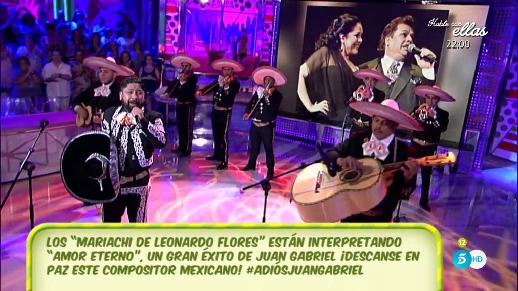 'Amor eterno' para homenajear al cantante mexicano Juan Gabriel