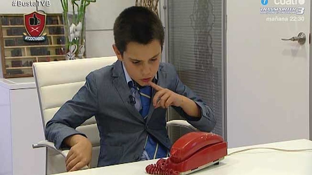 El experimento de Javier Abascal: ¿Saben los niños lo que es un teléfono antiguo?