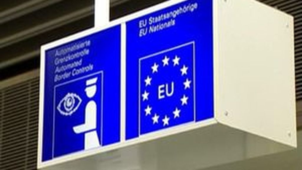 La UE acuerda blindar las fronteras y revisar el Tratado Schengen