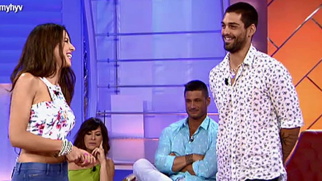 Alicia se queda en el bando de Ángel