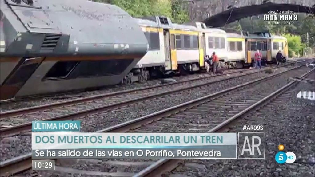 Dos muertos al descarrilar un tren en Galicia