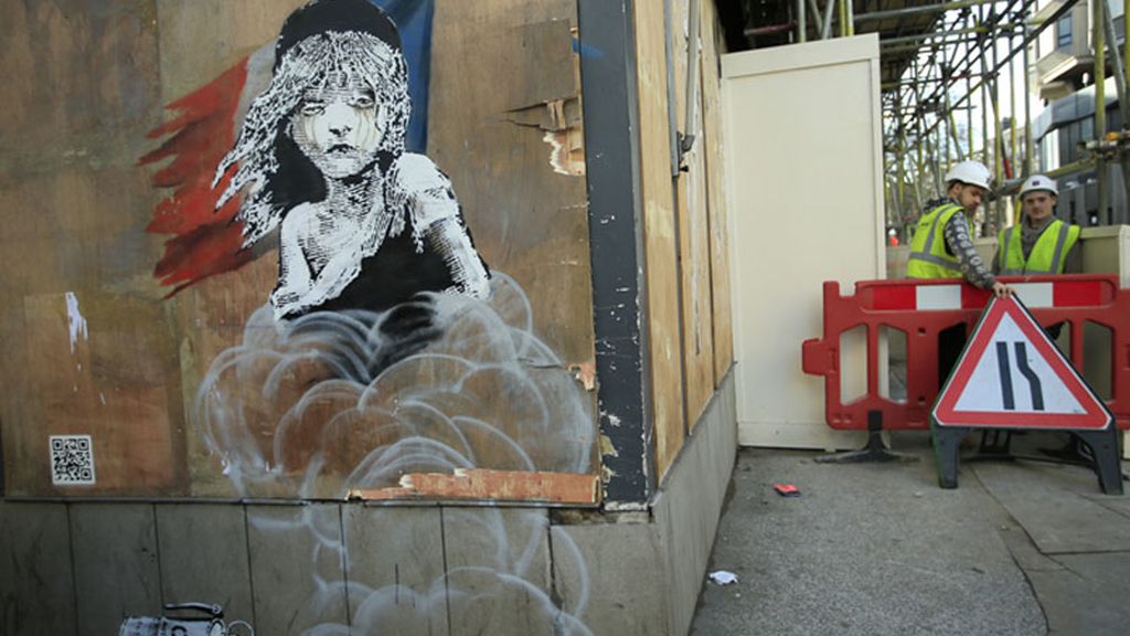 Banksy se posiciona de nuevo a favor de los migrantes en Calais