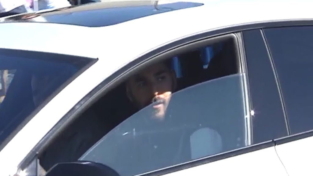 Benzema continúa conduciendo a pesar de que la Policía le haya retirado el carnet