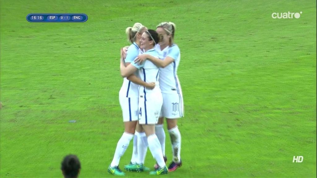 ¡Gol de Inglaterra! La capitana hace el segundo con una falta directa (0-2)