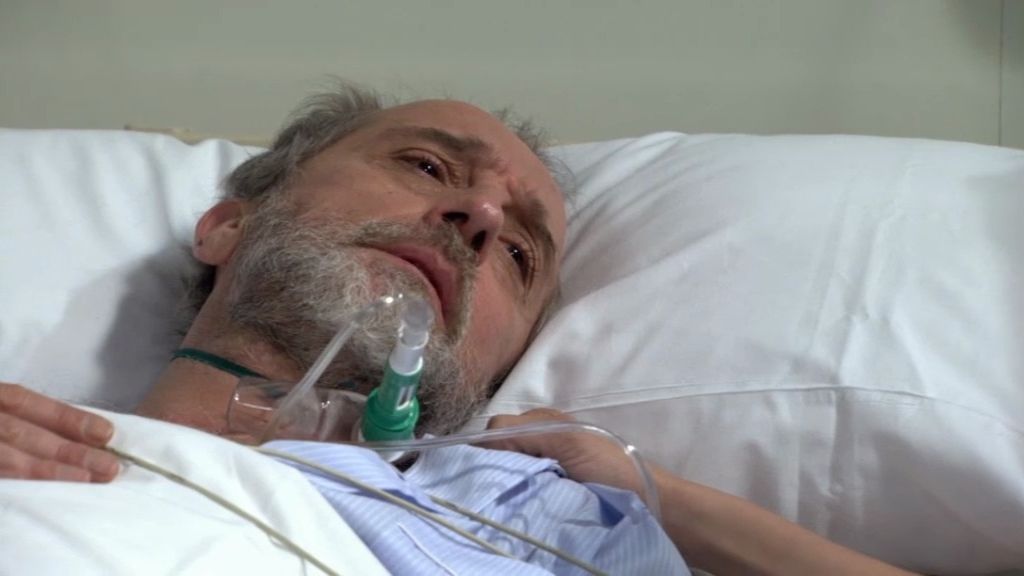 Pablo despierta en el hospital sin recordar nada de lo que pasó en la boda