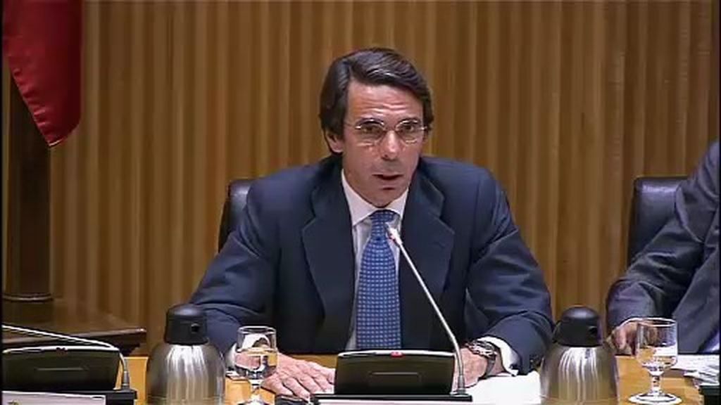 Aznar: "Yo no estoy contra nadie. Estoy con los españoles"